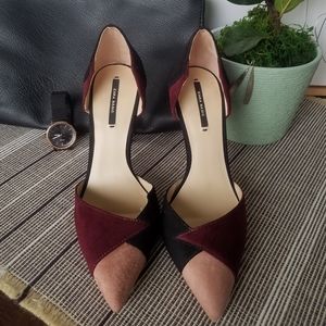 NWOT- Zara Black ColorBlock Heel